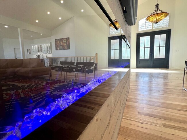 Foto del edificio - Executive Living, Entertaining & Magnifice...