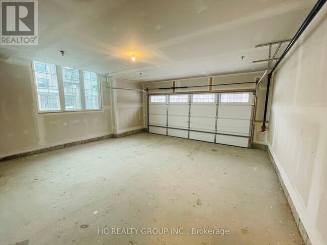 Building Photo - 117 Thomas Frisby Jr Cres