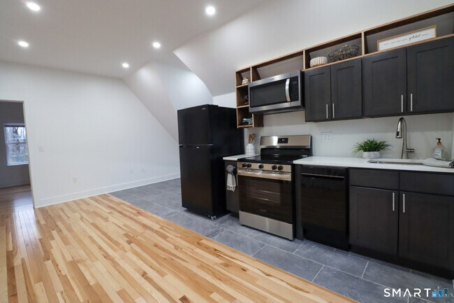 Foto del edificio - 55 Channing St