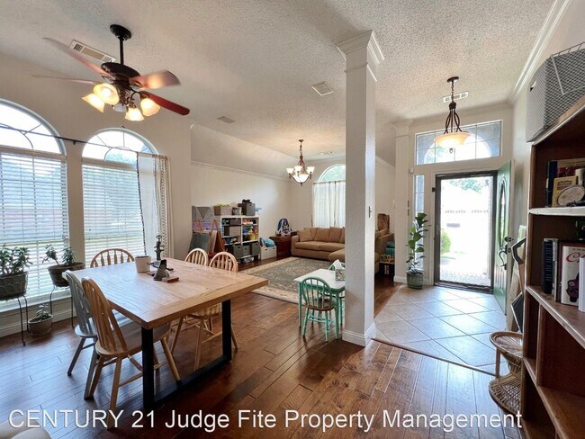 Foto del edificio - 3 br, 2 bath House - 7054 Deer Ridge Drive