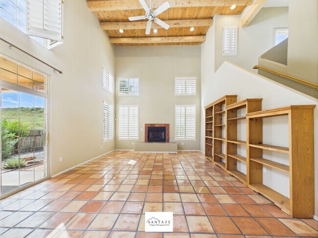 Foto del edificio - Two Story Home in Desirable Subdivision