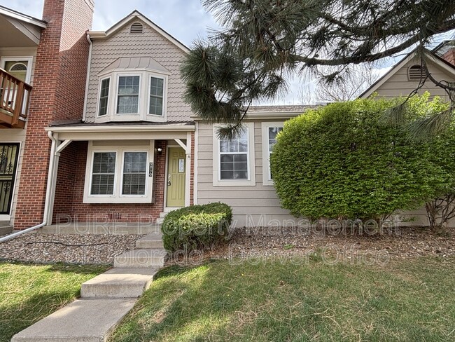 Foto del edificio - 9617 W Chatfield Ave