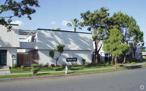 Primary Photo - Sierra Vista Apartments