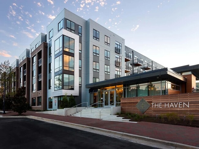 Foto del edificio - 145 Riverhaven Dr