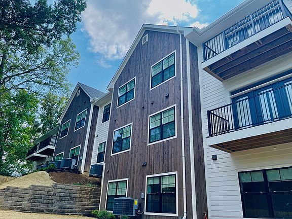 Building Photo - 3318 Mowbray Ln