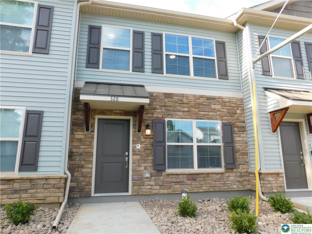 Foto principal - 330 E Frankford St