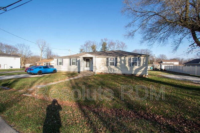 Foto del edificio - 4155 N County Rd 575 E