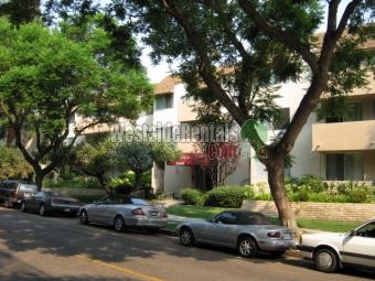 Foto principal - 14141 Dickens St
