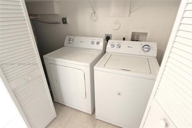 Building Photo - 22821 SW 88 Pl #