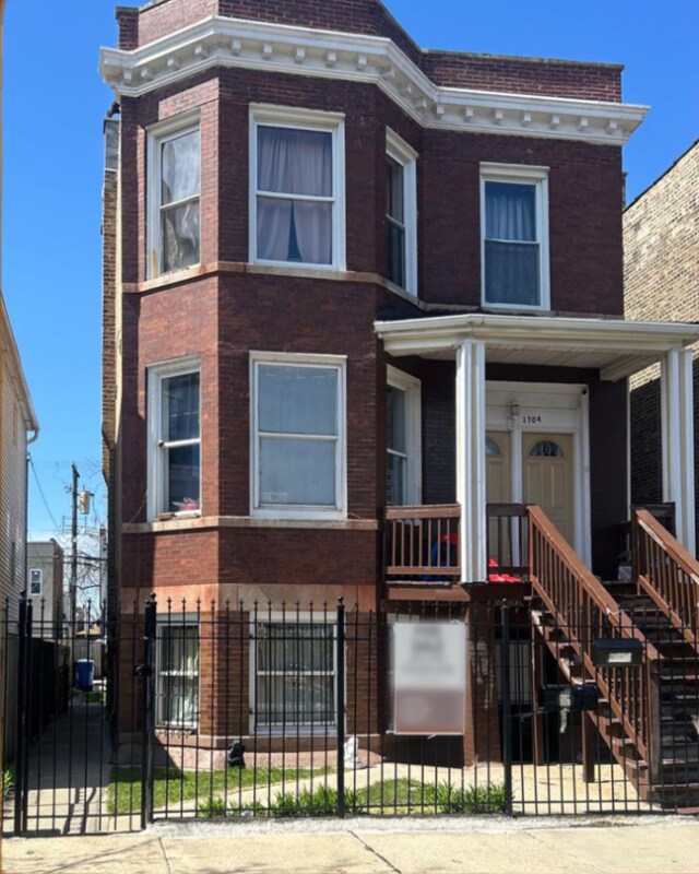 Primary Photo - 1704 N Springfield Ave