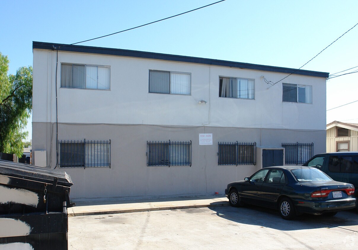 Building Photo - 4178-4180 Swift Ave