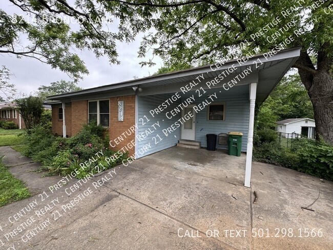 Foto del edificio - 8214 Bronco Ln