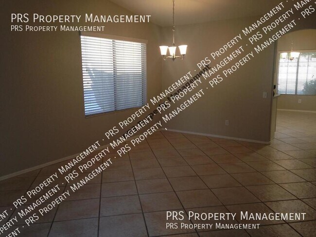 Foto del edificio - Just Listed!