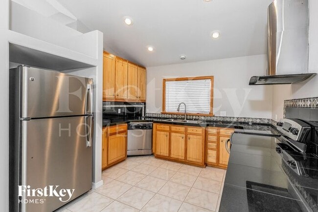 Building Photo - 1003 Faircloth Court