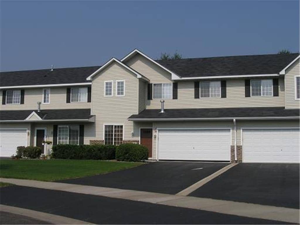 1709 Elm St, White Bear Lake, MN 55110 Townhouse for Rent in White Bear Lake, MN