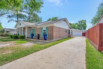 Building Photo - 1710 San Sebastian Ln