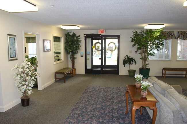 Foto del edificio - Greenbrier Seniors Apartments