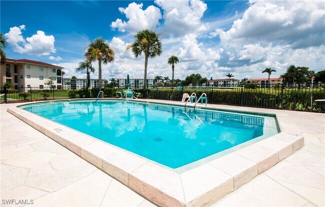 Foto del edificio - 13 High Point Cir N