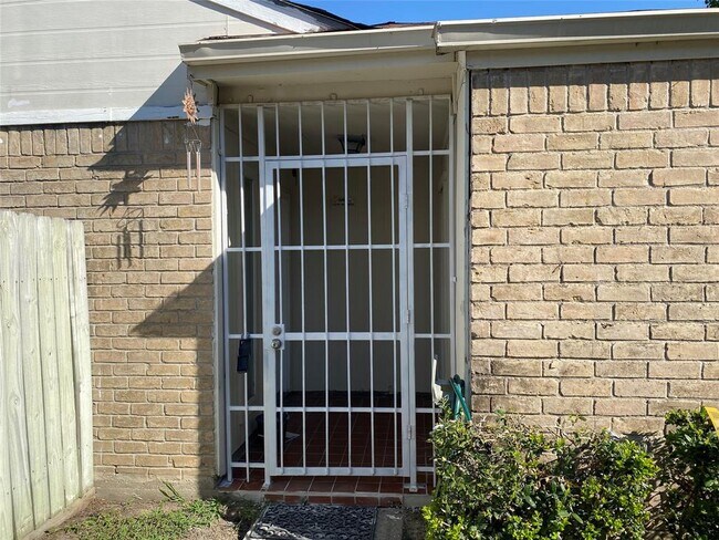 Foto del edificio - 6850 Caddo Lake Ln