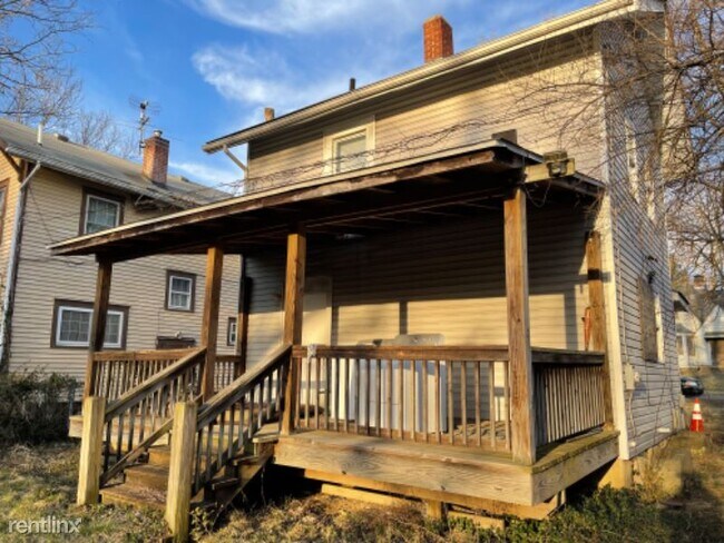 Building Photo - 2 br, 1 bath House - 2007 Victoria Ave