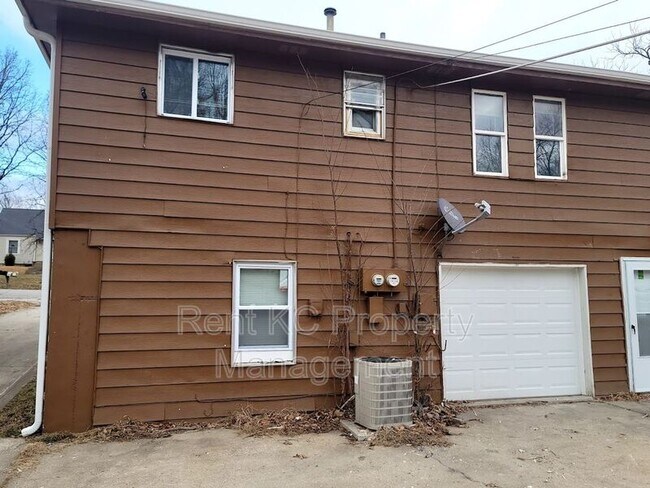 Foto del edificio - 5707 NE 51st St