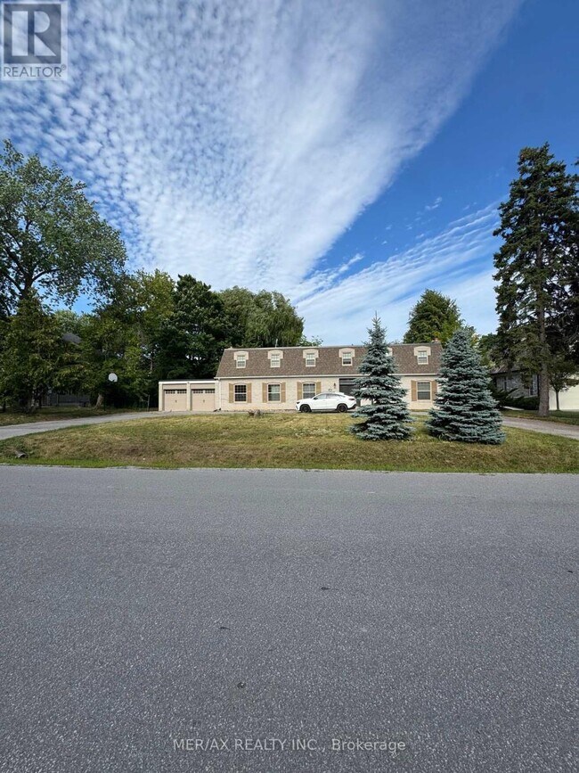 Building Photo - 19 Valloncliffe Rd