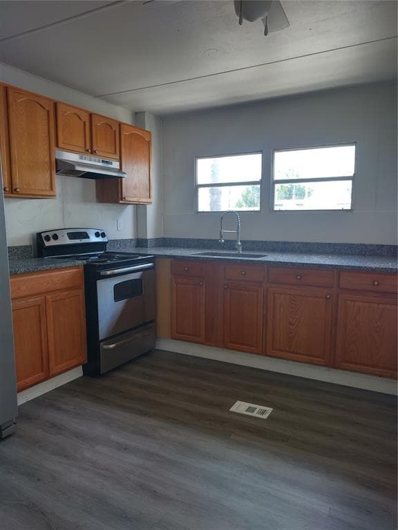 Building Photo - 2031 Lullaby Dr