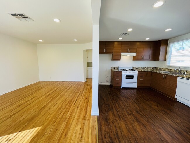 Living Room & Kitchen - 8465 Quartz Ave