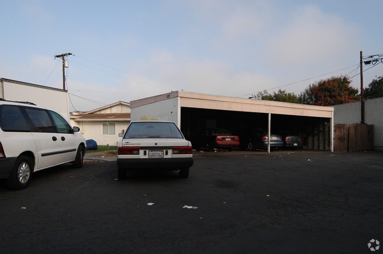  - 522 Parkside Ave