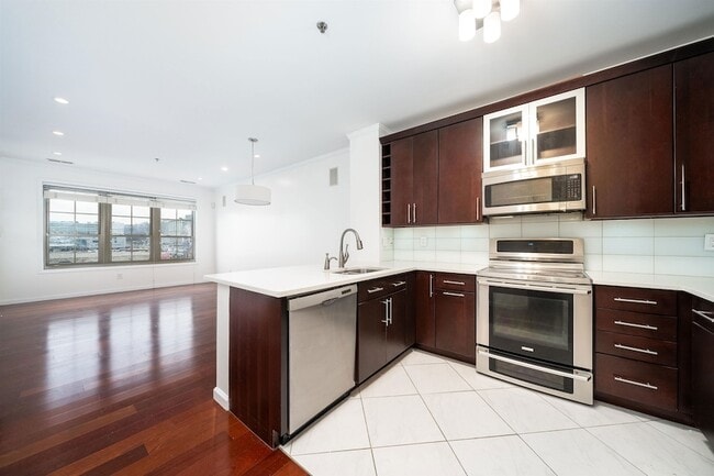 Photo - 26 Ave at Port Imperial House