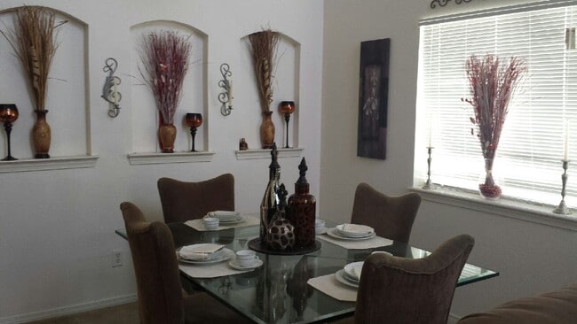 Foto del edificio - Sandstone Ranch Estates 4bed/2.5bath Refrig A/C!