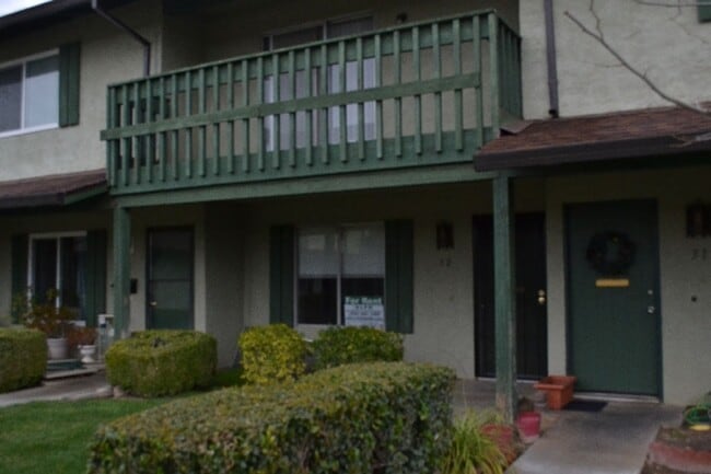 Foto del edificio - Spacious 2-Bedroom Condo