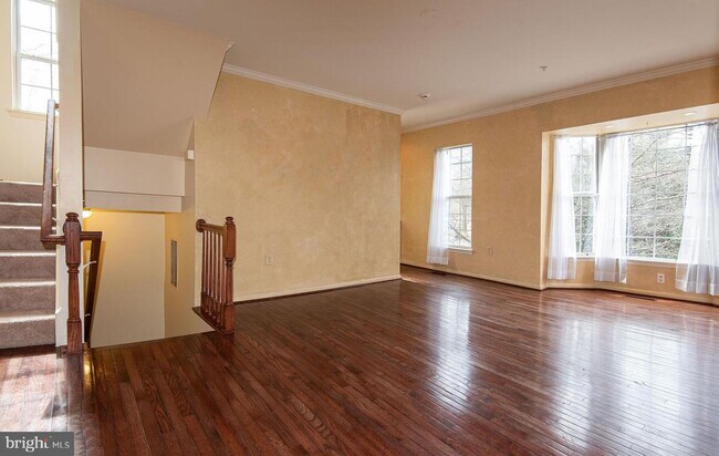 Building Photo - 999 Danville Ct
