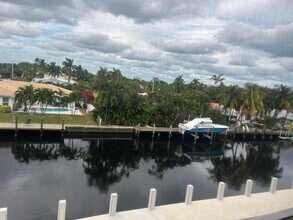 Building Photo - 2801 NE 51st St