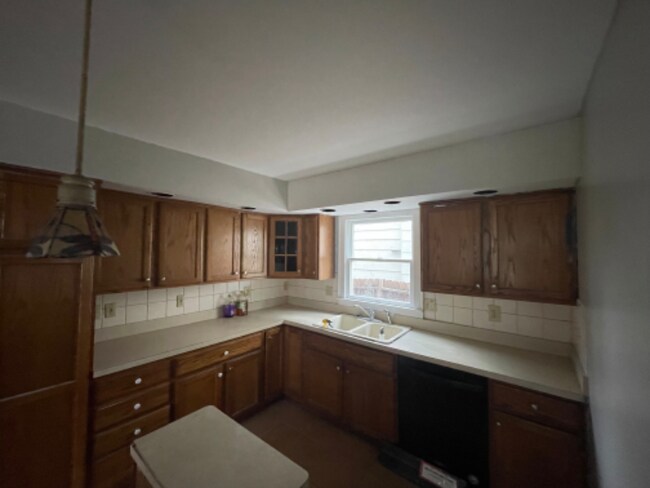 Foto del edificio - 3265 Milton Ave