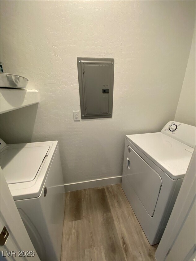 Foto del edificio - 1390 Ogallala St