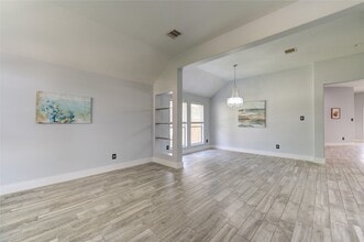 Building Photo - 8415 Doral Chase Ln