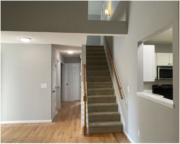 Building Photo - 2800 Bedfordshire Ct