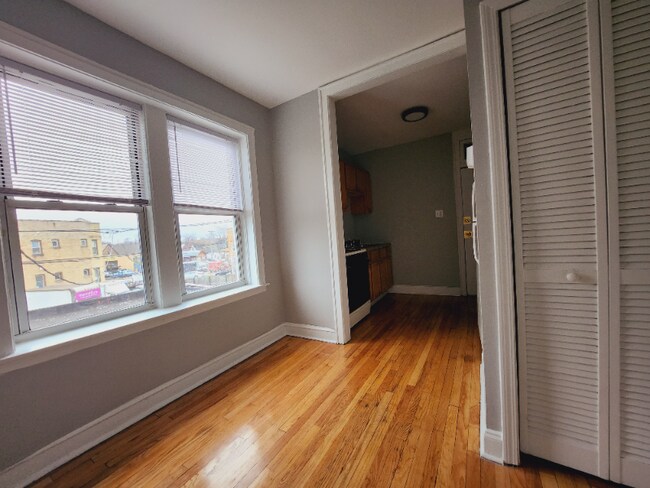 Foto del edificio - 3723 W Grand Ave
