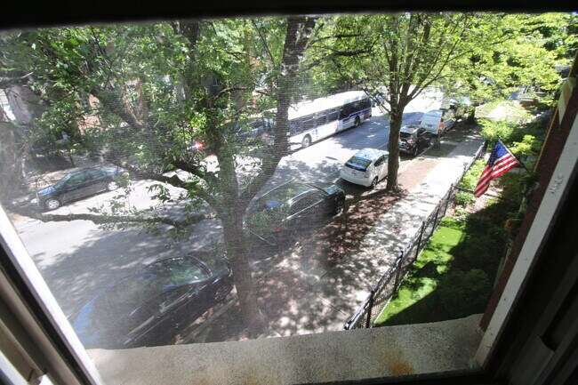 view from Living Room, Damen Ave - 3848 N Damen Ave