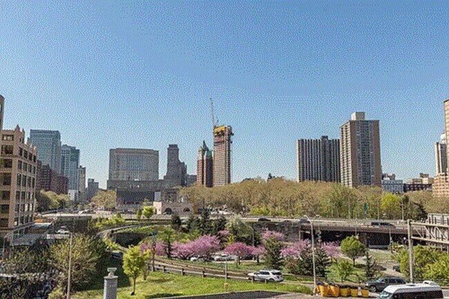 Foto del edificio - 98 Front St