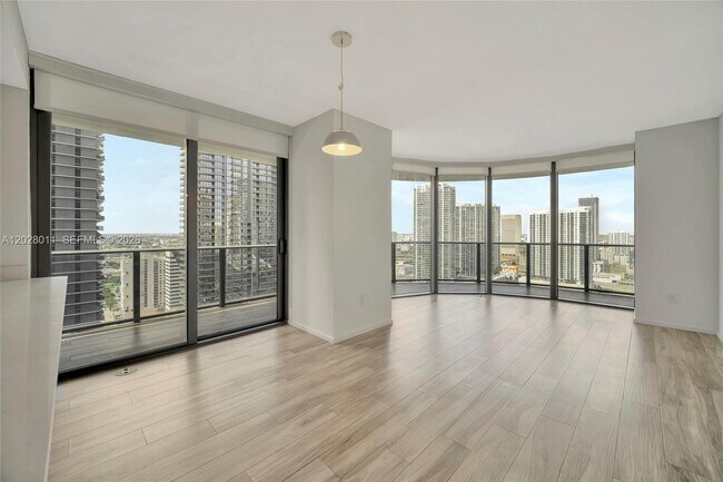 Foto del edificio - 801 S Miami Ave