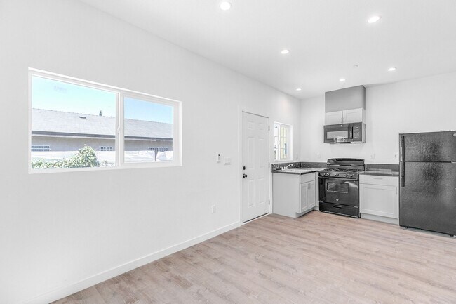 Foto del edificio - 9418 Compton Ave