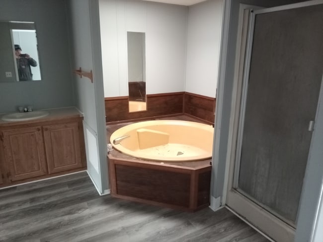 Foto del edificio - 2500 Mann Rd