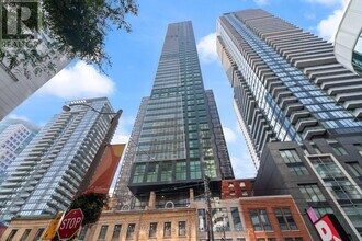 Building Photo - 327-4327 King St W