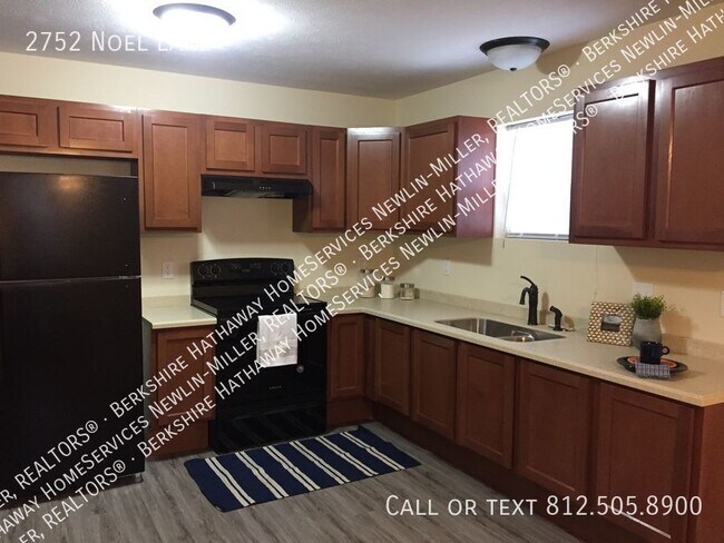 Building Photo - Noel Woods- Quiet, Located Outside the Tow...