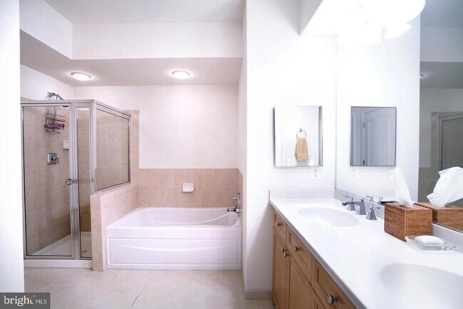 Building Photo - 1115 Cameron St