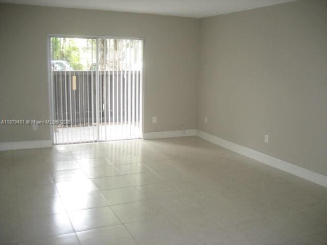 Foto del edificio - 10740 N Kendall Dr