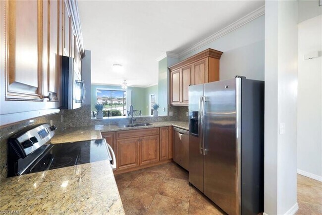 Building Photo - 360 Robin Hood Cir