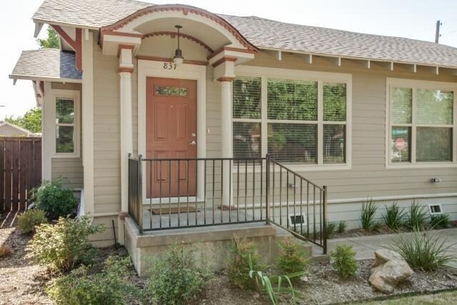 Photo - Beautiful, extensively renovated Historic Craftsman Triplex in North Oak Cliff House